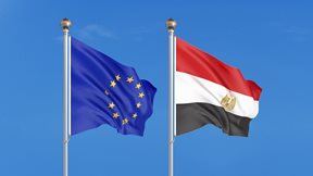 Οικονομική βοήθεια με τη μορφή δανείου 5 δισ. ευρώ υπέγραψαν οι ηγέτες της ΕΕ και της Αιγύπτου