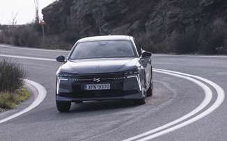 Δοκιμή DS No4 Hybrid: Η premium εναλλακτική στα μικρομεσαία