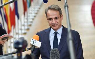 PM Mitsotakis: Significant steps taken toward a common European defence policy