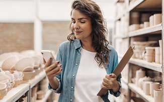 COSMOTE Business Messaging Pack: Έξυπνη, μετρήσιμη και πολυκαναλική επικοινωνία για μικρομεσαίες επιχειρήσεις