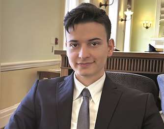 Νικόλας Πηγαδάς neo