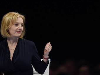 Βρετανία: Η πρώην πρωθυπουργός Λιζ Τραζ δεν αποκλείει να διεκδικήσει εκ νέου την ηγεσία των Συντηρητικών