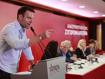 Πιέσεις και διλήμματα για τον Σ. Κασσελάκη