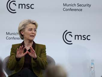 Φον ντερ Λάιεν: H επισιτιστική κρίση ξεκίνησε από τον αποτρόπαιο πόλεμο της Ρωσίας στην Ουκρανία