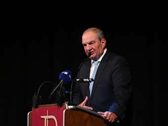 Νέο crash test για την κυβέρνηση, με διπλή εμφάνιση Καραμανλή - Σαμαρά