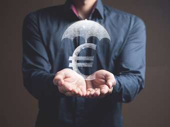 Ευρώ: Μεγάλος κερδισμένος από τους δασμούς - Υπό αμφισβήτηση η ασφάλεια του δολαρίου