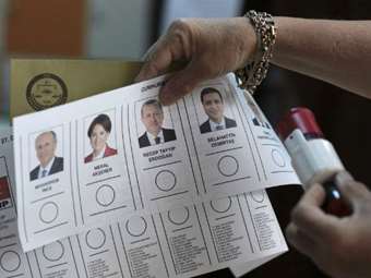 Ολλανδία: Συμπλοκή ψηφοφόρων για τις τουρκικές εκλογές