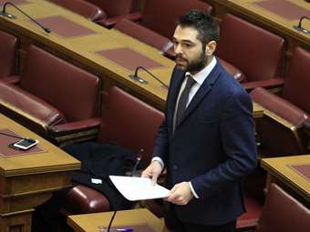 Γ. Σαρακιώτης (ΣΥΡΙΖΑ-ΠΣ): "Αναλγησία και αλαζονεία τα υλικά από οποία είναι φτιαγμένη η κυβέρνηση"