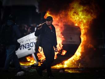 Αργεντινή: Επεισόδια και συγκρούσεις με φόντο το αμφιλεγόμενο πακέτο μεταρρυθμίσεων