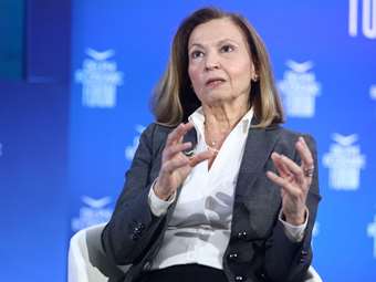 Ελένη Λουρή - Δενδρινού: Η ανακεφαλαιοποίηση έσωσε τους καταθέτες και όχι τους μετόχους των τραπεζών