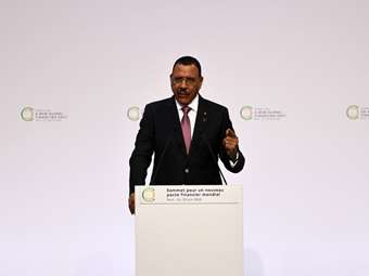 Νίγηρας: Το δικαστήριο της ECOWAS διατάζει την αποκατάσταση του έκπτωτου ηγέτη του Νίγηρα