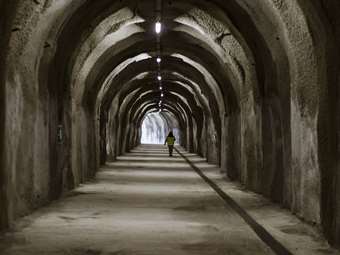 Ολυμπία Οδός: Μπήκαμε στα τούνελ διαφυγής της Κακιάς Σκάλας