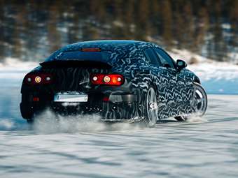 Πρώτες εικόνες: H AMG δοκιμάζει την πρώτη της ηλεκτρική πλατφόρμα