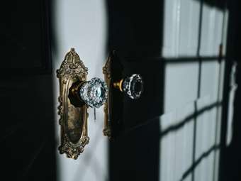 Private Office: Το "μυστικό δωμάτιο" της Forbes για real estate που δεν βλέπει ποτέ το φως της δημοσιότητας