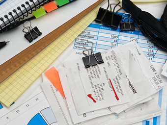 Πόσο θα αυξηθούν οι εισφορές των επαγγελματιών από το επόμενο έτος