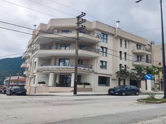 Σφυρί για 4στερο στη Φλώρινα – Ξανά στο "στόχαστρο" ξενοδοχειακές μονάδες σε Τήνο και Νάουσα