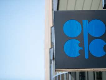 Ο ΟΠΕΚ+ παρατείνει τις περικοπές στην παραγωγή πετρελαίου μέχρι τον Ιούνιο