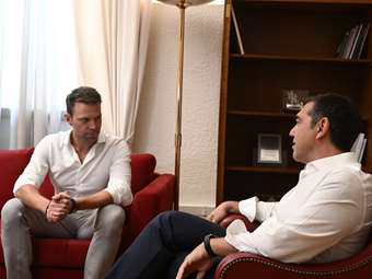 Το πρώτο μήνυμα Α. Τσίπρα μετά το συνέδριο: Όλοι θα κριθούν από τα αποτελέσματα