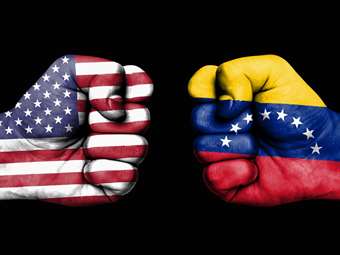 Η Βενεζουέλα καταγγέλλει πως οι ΗΠΑ ετοιμάζουν "επίθεση"