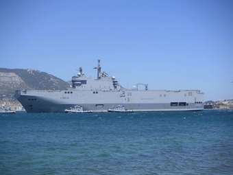 Ο Μακρόν στέλνει πλωτό νοσοκομείο του γαλλικού πολεμικού ναυτικού στη λωρίδα της Γάζας