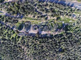 Αποκαθίστανται οι είσοδοι στο Γυμνάσιο και στον ναό της Αθηνάς Προναίας στους  Δελφούς