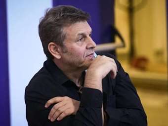 "Παρών " και ο Απ. Γκλετσος για ηγεσία ΣΥΡΙΖΑ