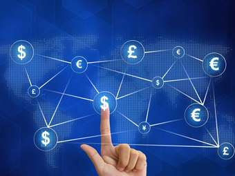 Το ευρώ ενισχύεται 0,46%, στα 1,0697 δολάρια