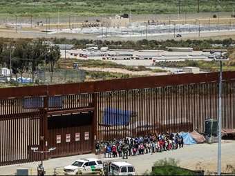 Οι ΗΠΑ αναπτύσσουν 600 περισσότερους στρατιωτικούς στα σύνορα με το Μεξικό