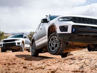 Ποια φίρμα βάζει κιβώτιο ταχυτήτων στα ηλεκτρικά της και γιατί