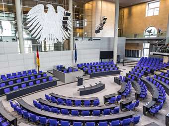 Γερμανία: Πάνω από μισό εκατ. ευρώ ξόδεψε η κυβέρνηση για να παρακολουθήσουν υπουργοί το Euro