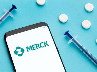 Merck: "Έχασε" τις προβλέψεις για τα έσοδα β' τριμήνου - Ανακοίνωσε σχέδια περικοπής δαπανών 3 δισ. δολ.