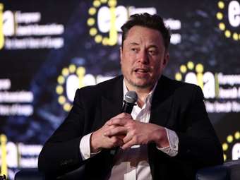 Ο Musk λέει "όχι" στους δασμούς Μπάιντεν στους Κινέζους ανταγωνιστές της Tesla