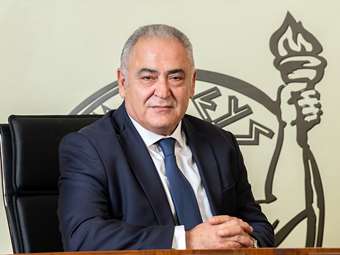 Γ. Χατζηθεοδοσίου: Κινδυνεύουν με "ξαφνικό θάνατο" μικρομεσαίοι που δεν θα επιδοτηθούν για το υψηλό ενεργειακό κόστος