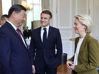 Μήνυμα Μακρόν - φον ντερ Λάιεν στον Σι: Το Πεκίνο να ασκήσει πίεση στη Μόσχα