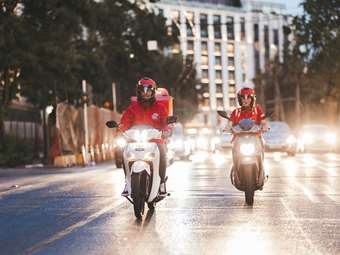 Έρευνα efood: Οι διανομείς βαθμολογούν θετικά τη συνεργασία τους με την εταιρεία