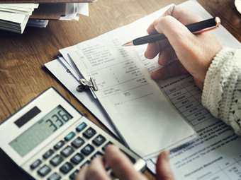 Εφορία: Εξετάζονται κυρώσεις στους φορείς που καθυστερούν να αποστείλουν βεβαιώσεις αποδοχών και στοιχεία τραπεζικών λογαριασμών