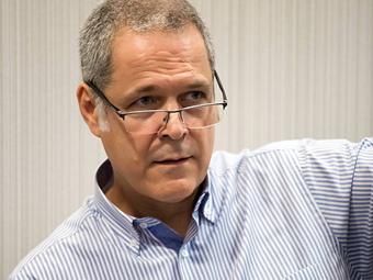 Ποιος κυβερνάει αυτόν τον τόπο;