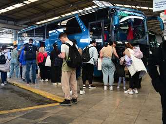 Υφ. Προστασίας του Πολίτη: Καμία συνεννόηση της ΕΛΑΣ για διαδικασίες διάκρισης, βάσει εθνικότητας, στα ΜΜΜ