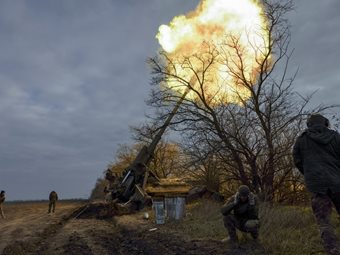 Η Ρωσία λέει ότι απέσυρε πάνω από 30.000 στρατιώτες στην ανατολική όχθη του ποταμού Δνείπερου