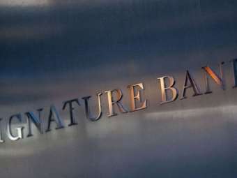 Η Signature Bank και ο πρώην CEO μηνύονται από μετόχους για απάτη