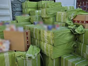 Εντοπισμός και κατάσχεση 9,4 εκατ. λαθραίων τσιγάρων στο Σταθμό Εμπορευματοκιβωτίων Πειραιά