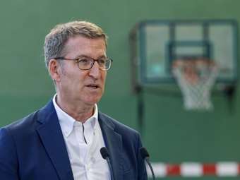 Ισπανία: Ο Σάντσεθ αρνήθηκε την πρόταση Φεϊχό να στηρίξει κυβέρνηση της Κεντροδεξιάς για δύο χρόνια