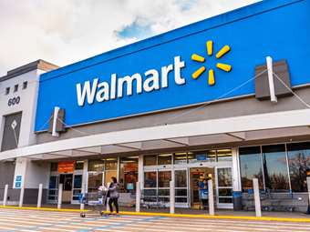 Walmart: Αναβάθμισε ξανά το outlook μετά από ακόμα ένα τρίμηνο υπέρβασης των εκτιμήσεων