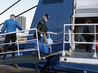 Εκπτώσεις σε ακτοπλοϊκά και αεροπορικά εισιτήρια για αναπληρωτές εκπαιδευτικούς για το Πάσχα