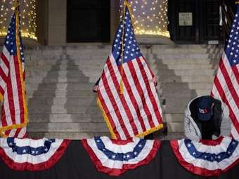 Τραμπ και Χάρις αγνόησαν τους δημοσιονομικούς κινδύνους και μεγάλος χαμένος θα είναι η αμερικανική οικονομία