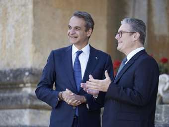 Συνάντηση Κ. Μητσοτάκη με τον βρετανό πρωθυπουργό Σερ Κιρ Στάρμερ