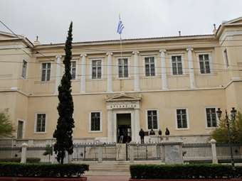 ΣτΕ: Προχωρά η κατεδάφιση τμήματος του ξενοδοχείου Coco-Mat κοντά στην Ακρόπολη - Πρόστιμο 5.000 ευρώ στη Διοίκηση για καθυστέρηση συμμόρφωσης