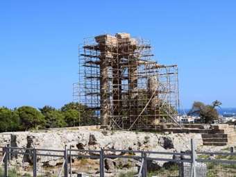 ΥΠΠΟ: Αποκατάσταση του Ιερού του Πύθιου Απόλλωνος στην ακρόπολη της Ρόδου
