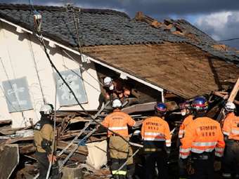 Σεισμός Ιαπωνία: Μάχη με τον χρόνο δίνουν οι διασώστες για να βρουν επιζώντες - Τουλάχιστον 84 οι νεκροί