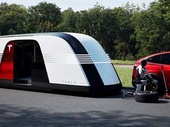 Ο Elon Musk μίλησε με γρίφους για το νέο όχημα της Tesla